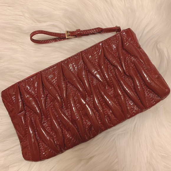Authentic MiuMiu Matelasse Wristlet - Picture 3 of 5